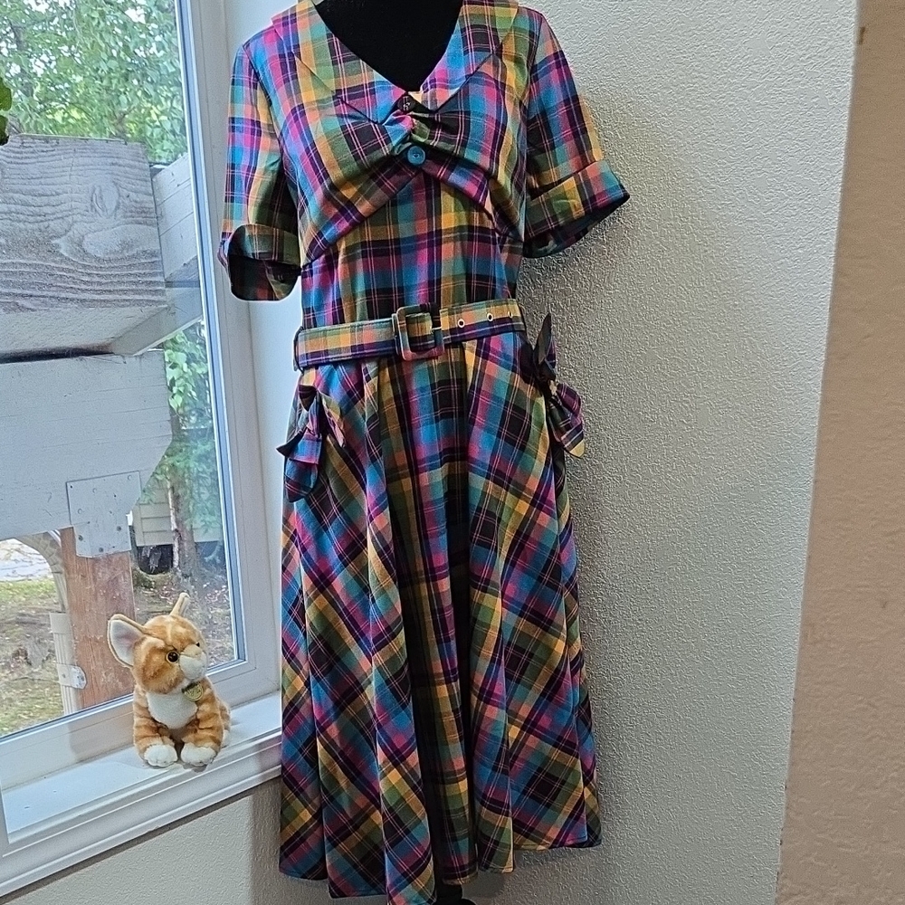 Voodoo Vixen Colorful Plaid Dress. Pockets Size 8.